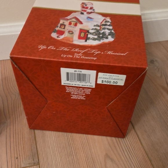 Fitz and Floyd Santa´s Musical Cottage in Red and White